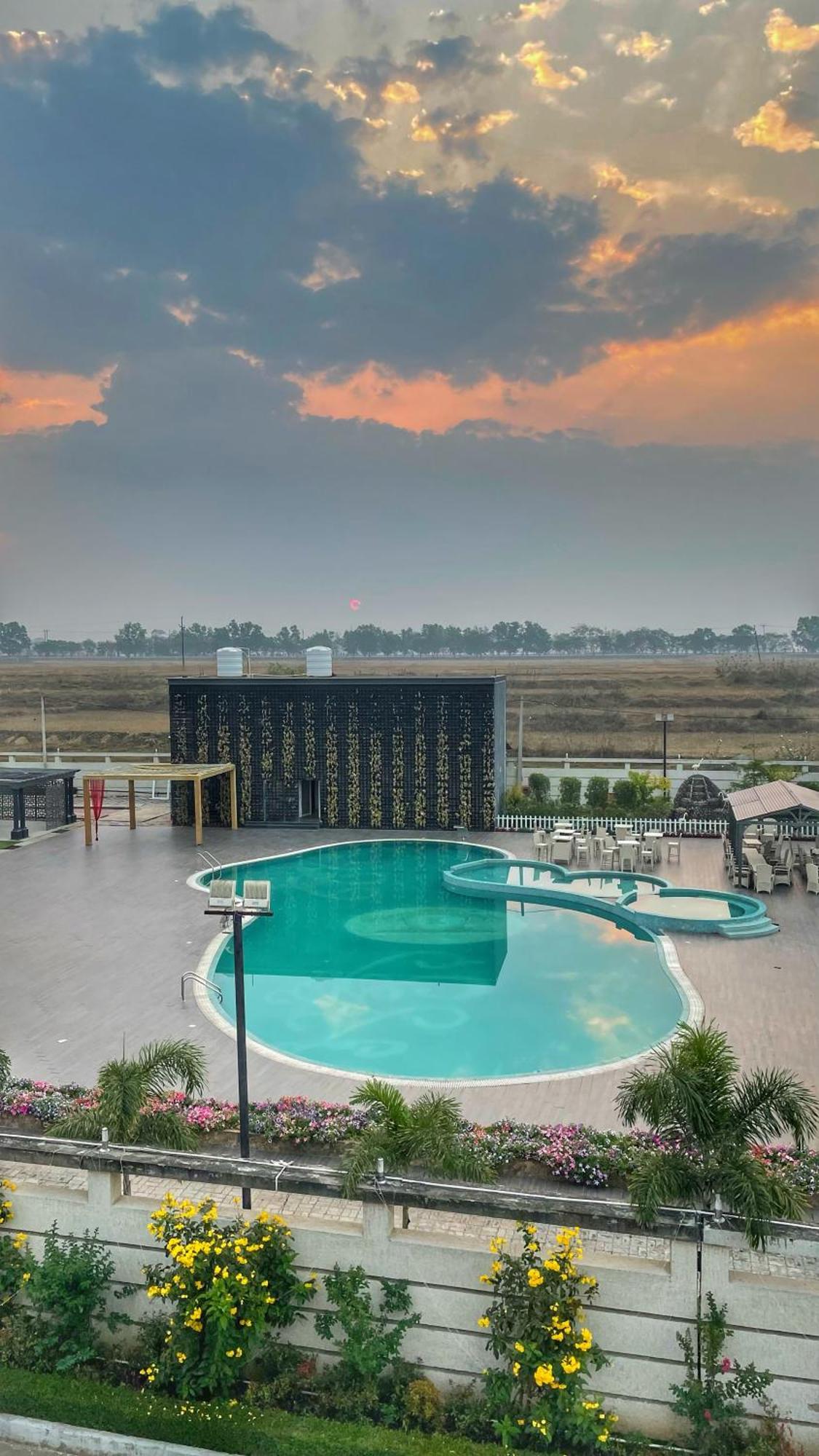 Kanke Resort Rātu Εξωτερικό φωτογραφία